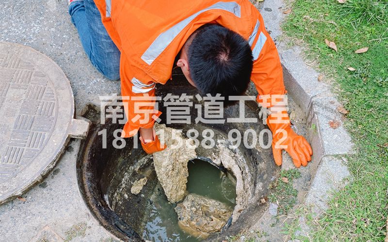 南炼新村商场餐厅管道清洗