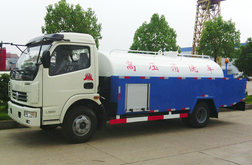 南炼新村管道高压清洗车