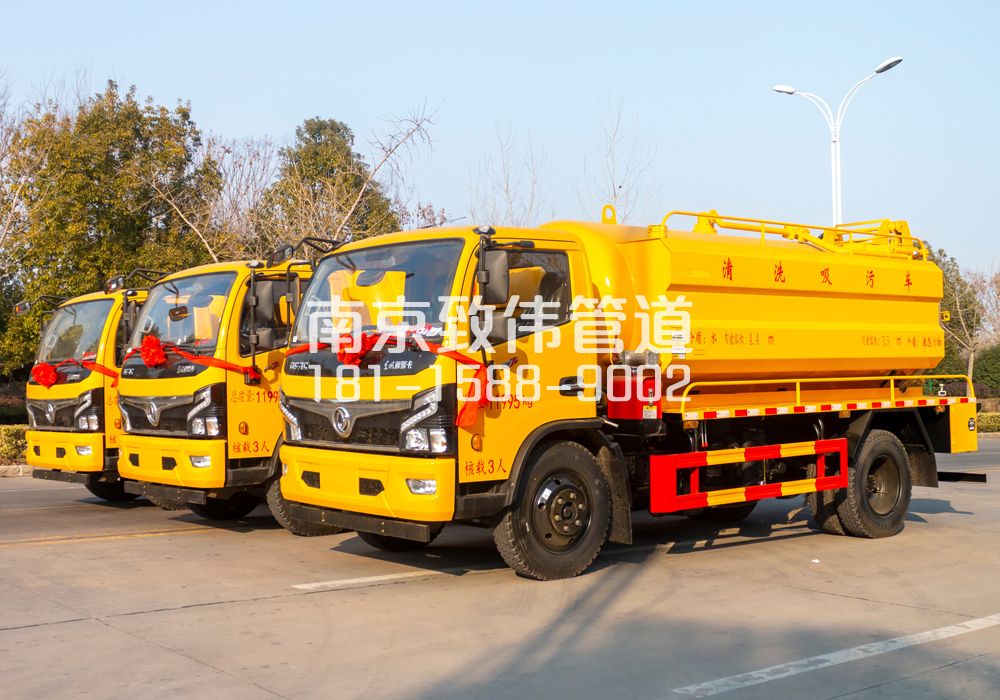 南炼新村多利卡吸污车